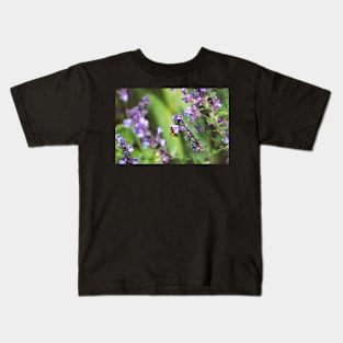 Bee on Lavender Kids T-Shirt